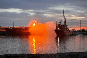 Gorjeli tankeri ruske "flote sjenki", pogođeni u Crnom moru