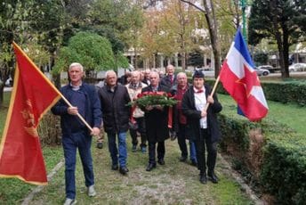 SOBNOR i OBNOR obilježili Dan Republike: Položili cvijeće na spomenik Ivana Milutinovića i Josipa Broza Tita