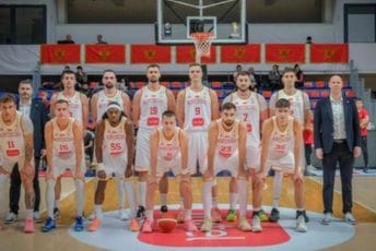 Crnogorski košarkaši u Piteštiju sa Rumunijom Crnogorski košarkaši u Piteštiju sa Rumunijom