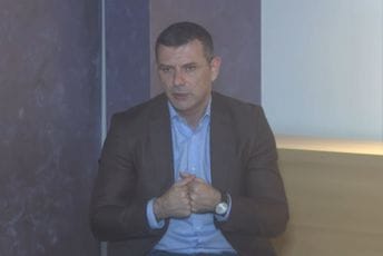 Knjiga "Bolesni od prošlosti" predstavljena u Nikšiću; Prekić: Svaki pokušaj istorijskog revizionizma osuđen je na propast Knjiga "Bolesni od prošlosti" predstavljena u Nikšiću; Prekić: Svaki pokušaj istorijskog revizionizma osuđen je na propast