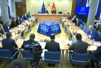 Eraković: Kadić potvrdio da je zdravstveni sistem bio pred kolapsom; Šimun: Sistem stabilan, ljekova ima