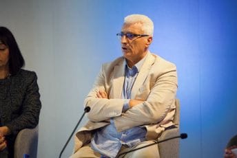 SMCG: Etnički Muslimani nijesu politička konstrukcija, postoje jako dugo i očekuju da se poštuje njihovo pravo da budu ono što jesu SMCG: Etnički Muslimani nijesu politička konstrukcija, postoje jako dugo i očekuju da se poštuje njihovo pravo da budu ono što jesu