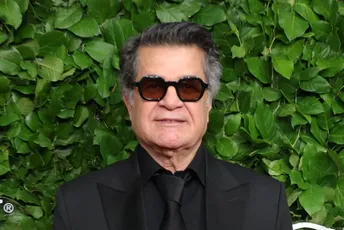 Iran i dalje ‘ratuje’ sa Panahijem: Dobitnik Zlatne palme osuđen na godinu robije Iran i dalje ‘ratuje’ sa Panahijem: Dobitnik Zlatne palme osuđen na godinu robije