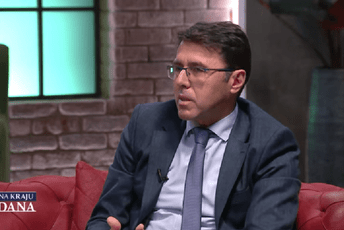 Radulović: Apsurdno je zalaganje za Petrovićevsku Crnu Goru onih koji su nelegitimnim činom zbrisali sa istorijske pozornice i državu i naciju