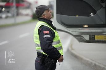 Nezavisni sindikat policije odgovorio Čirgiću i Šušanj: Šta traži vic u školskom udžbeniku?