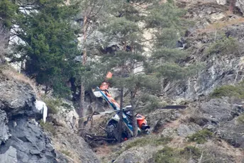 Sreća u nesreći: U Italiji pao helikopter, svi članovi posade ostali živi