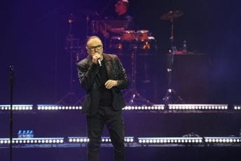 Proslava više od tri decenije rada: Knez održao veliki koncert u Sava centru