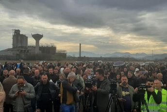 Počeo protest u Botunu zbog gradnje kolektora
