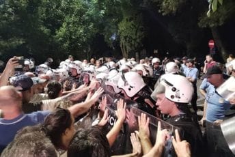 Uprava policije o protestu ispred Vile Gorica: Službenici bili maksimalno trpeljivi i tolerantni