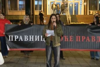 Beograd: Protestnom šetnjom studenti Pravnog fakulteta obilježili godišnjicu početka blokada, traže raspisivanje izbora