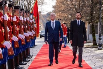 (FOTO/VIDEO) Tasulas stigao na Cetinje, dočekao ga Milatović