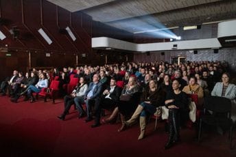 Snažne emocije na početku Festivala Ubrzaj u Beranama: U Podgorici tri premijere i performans Ilije Šoškića, večeras otvaranje i u Kotoru