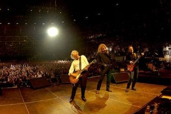 Vladalo je nezapamćeno interesovanje: Ulaznice za ovaj koncert tražilo 20 milona ljudi (VIDEO) Vladalo je nezapamćeno interesovanje: Ulaznice za ovaj koncert tražilo 20 milona ljudi (VIDEO)