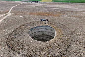 Turska: Otvara se sve više ogromnih rupa u zemlji – stručnjaci pojasnili i zašto se to dešava