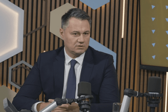 Laković: Trajno rješenje za zagađeni vazduh u Pljevljima je toplifikacija i ekološka rekonstrukcija