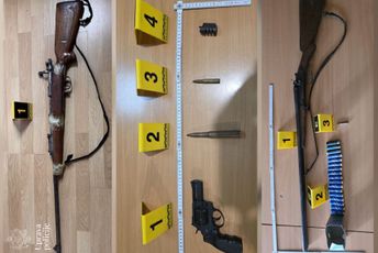 Pretresi u više gradova na sjeveru: Oduzete dvije puške, tri pištolja, municija i narkotici