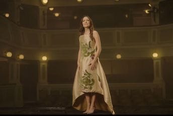 (VIDEO) Poslušajte kako je Petra Radulović udahnula snagu i emociju pjesmi "Ko li mi te brani"