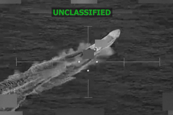 (VIDEO) Amerika napala još dva broda u Tihom okeanu, ubijeno pet osoba koje su navodno prevozile drogu