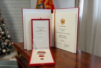 Milatović odlikovao FK „Budućnost“ povodom 100 godina postojanja