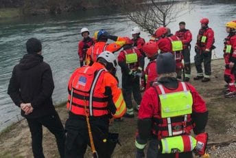 MUP: Članovi vatrogasnih društava i Crvenog krsta prošli obuku za zaštite i spašavanje od požara i vode