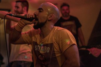 (VIDEO) Haos u podgoričkom saobraćaju inspiracija za pjesmu: Poslušajte Randomov „Nikad u dom“