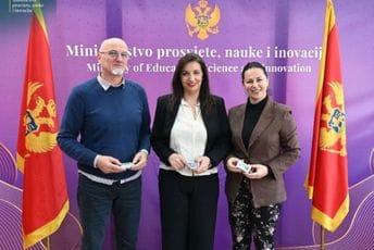 MPNI: Elektronski udžbenički kompleti za učenike dvojezične gimnazije „Slobodan Škerović“ u Podgorici