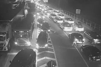 (FOTO) Ogromne kolone na pojedinim crnogorskim graničnim prelazima