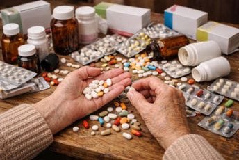 I vuci siti i ovce na broju