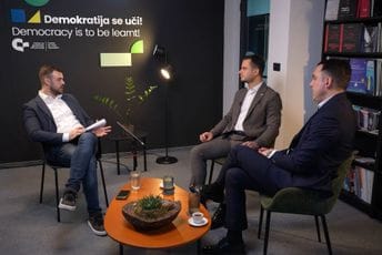 Vuković i Zenović: Crna Gora ne smije postati „talac regionalnih aranžmana ili ideja o grupnom ulasku u EU“