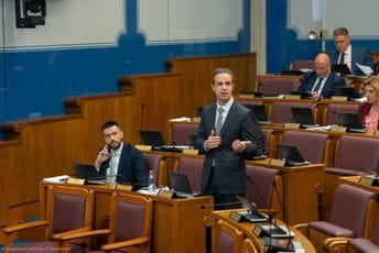 Živković: Populizam razjeda crnogorsko društvo; Mugoša: Mali, mikro i srednji biznis se guši