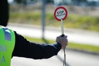 Zbog prekoračenja brzine uhapšena dva vozača: Jedan vozio brzinom 172km/h, drugi 134km/h