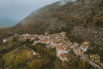 Neobično slavlje u italijanskom selu: Stizali i oni koji nikad prije nijesu čuli za njega