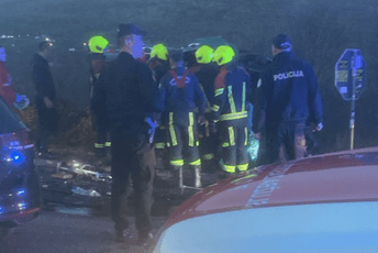 Udes na putu Cetinje - Podgorica: Povrijeđene četiri osobe, saobraćaj u prekidu