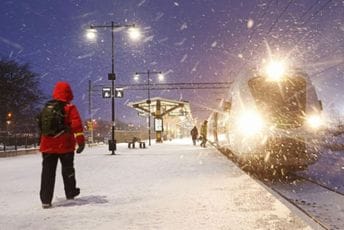 Moćna oluja Johanes stigla na sjever Evrope, vlasti apelovale na stanovnike da napune mobilne i imaju svijeće u kući