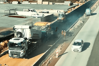 Pogledajte kako teku radovi na Bulevaru Tivat - Jaz (VIDEO)