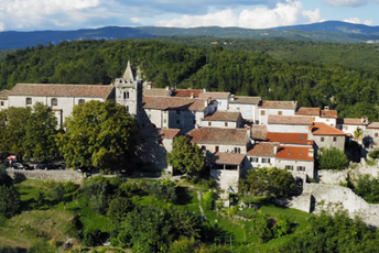 Najmanji grad u Evropi koji fascinira posjetioce: Ima samo 30 stanovnika