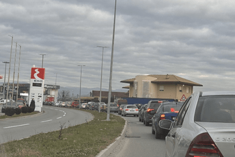 Dešavanja u Botunu izazvala kolaps u saobraćaju: Zastoj u nekoliko pravaca