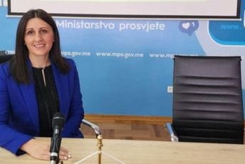 Nagrada „Oktoih“ Biljani Rovčanin, nastavnici fizike u OŠ „Vuk Karadžić“