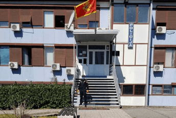 Budvanin jutros u stanici psovao i vrijeđao policajca