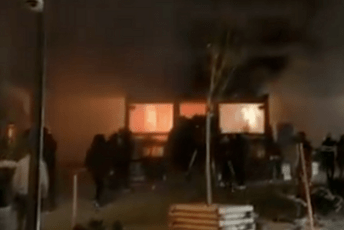 (VIDEO) Horor doček Nove godine u Švajcarskoj: Eksplozija u popularnom skijalištu, najmanje 10 mrtvih