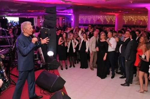 (FOTO/VIDEO) Miroslav Ilić i Ana Kokić priredili doček za pamćenje: Evo kako je sinoć bilo u hotelu Splendid