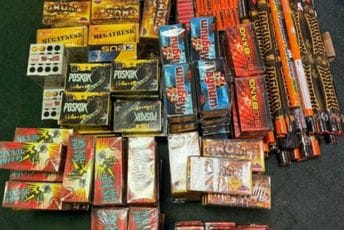 Policija u vozilu Nikšićanina pronašla više od 7.000 petardi i 30 komada vatrometa