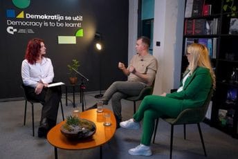 Novinari između javne službe i javnih prijetnji