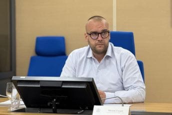 Miloš Giljen podnio ostavku na funkciju sekretara Skupštine Glavnog grada