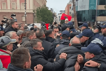Neredi u Tirani: Policija se sukobila sa pristalicama mladog političkog pokreta