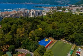 Tivat: Zbog najavljenih nepogoda gradski park zatvoren za posjetioce