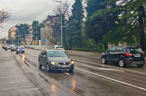 Oprezno na putevima: Radovi i obustave na dionicama širom Crne Gore