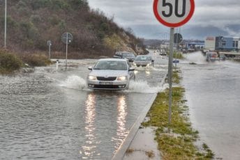 Širi pojas vodoizvorišta Mareza pod vodom