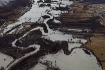 U Gusinju nabujale rijeke Grnčar i Ljuča, mjesto Dosuđe najpogođenije (VIDEO)