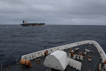 Amerikanci zaplijenili tanker koji je plovio pod ruskom zastavom, Moskva burno reagovala